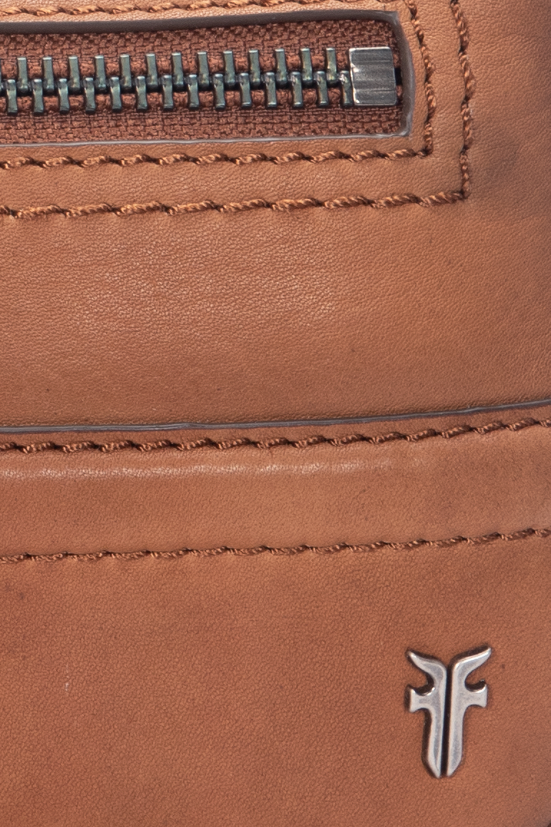 Frye Nash Cognac Dopp Kit