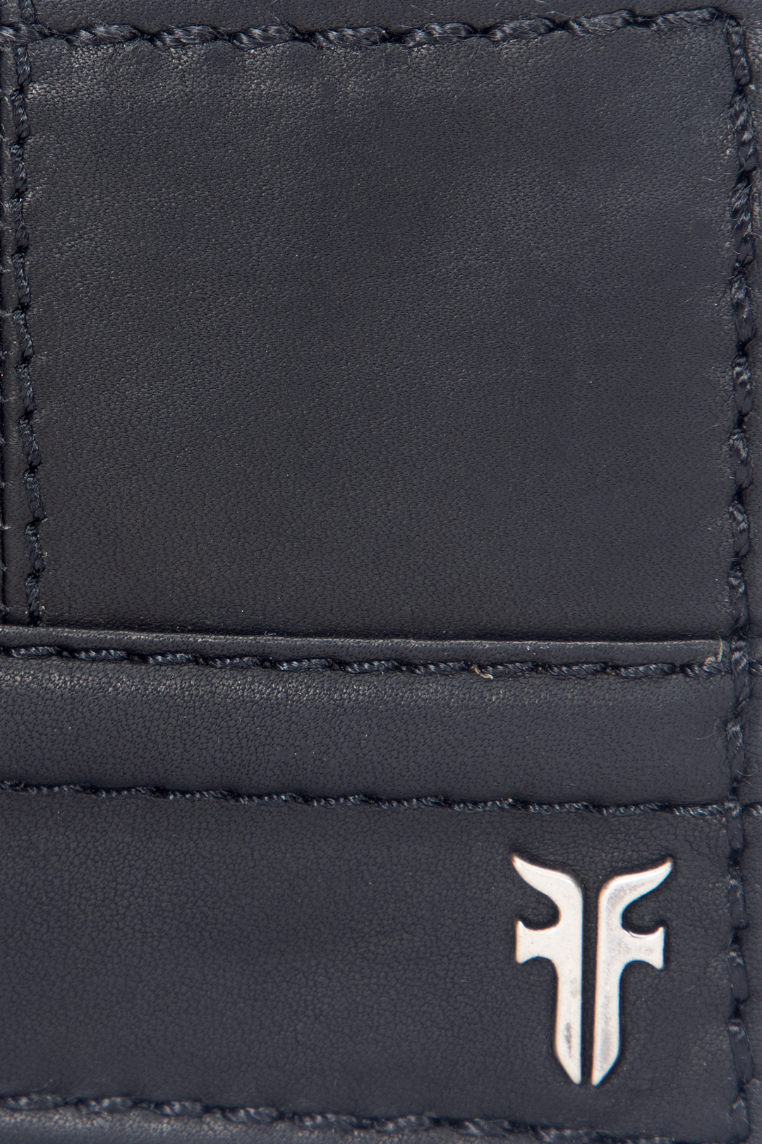 Frye Nash Black Bifold With Foldout Cc