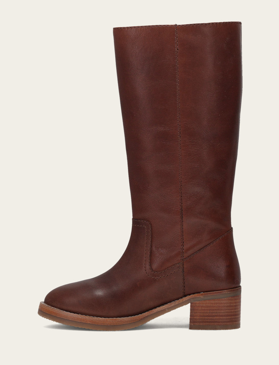 Women's Brown Andrea 14R Boot | Frye Brown