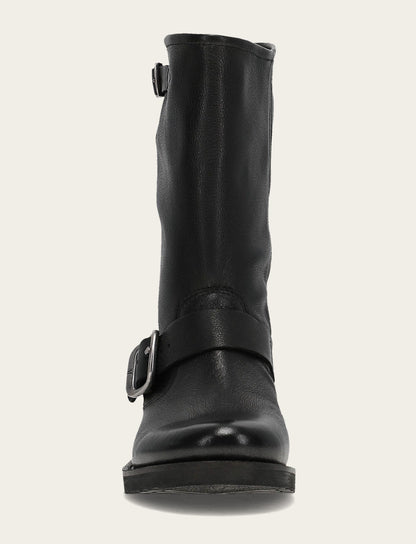 Veronica Flex Short | Frye Black