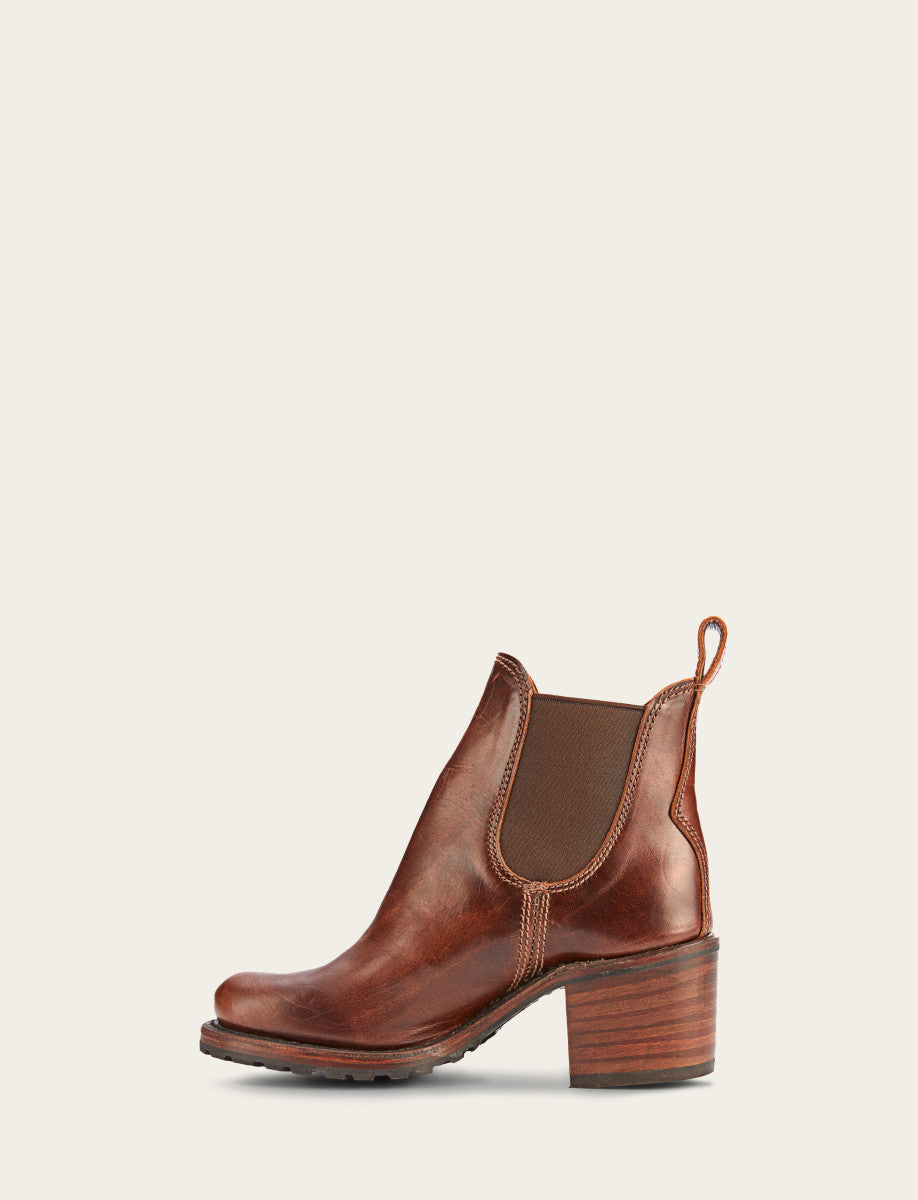 Women's Cognac Sabrina Chelsea Boots | Frye Cognac