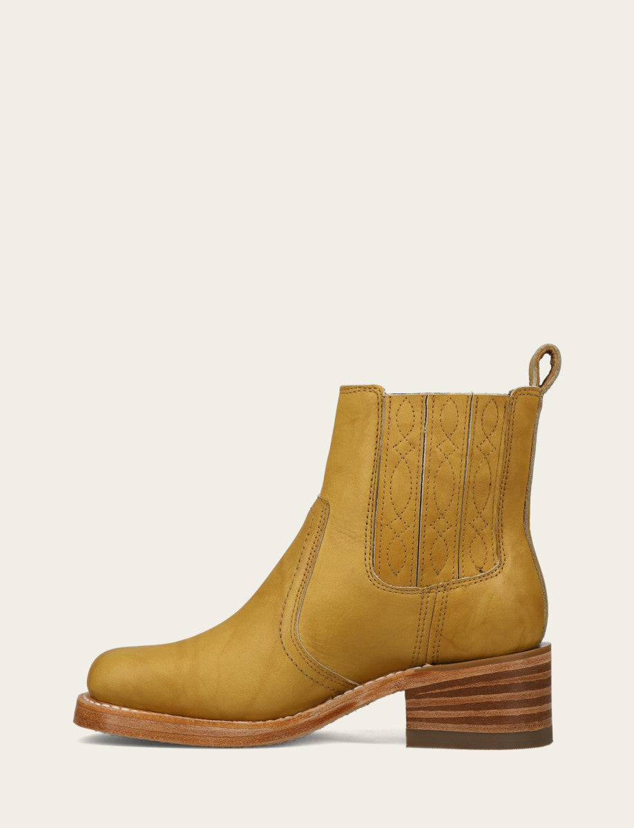 Women's Banana Campus Chelsea Booties | Frye Banana