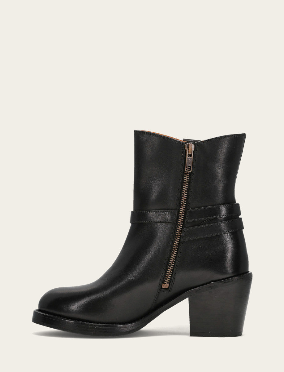 Women's Black Rylee Belted Inside Zip Boot | Frye Black