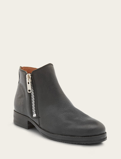 Women's Black Madison Moto Shooties | Frye Black
