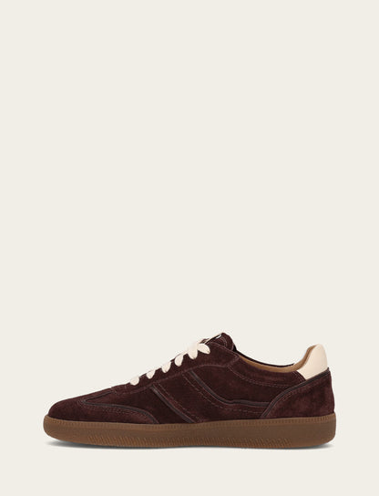 Women's Cherry Lacquer Milly Low Lace Sneaker | Frye Cherry Lacquer