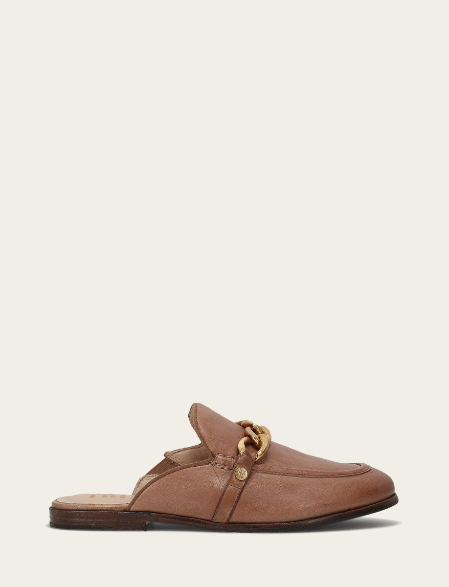 Faith Chain Mule | Frye Dune