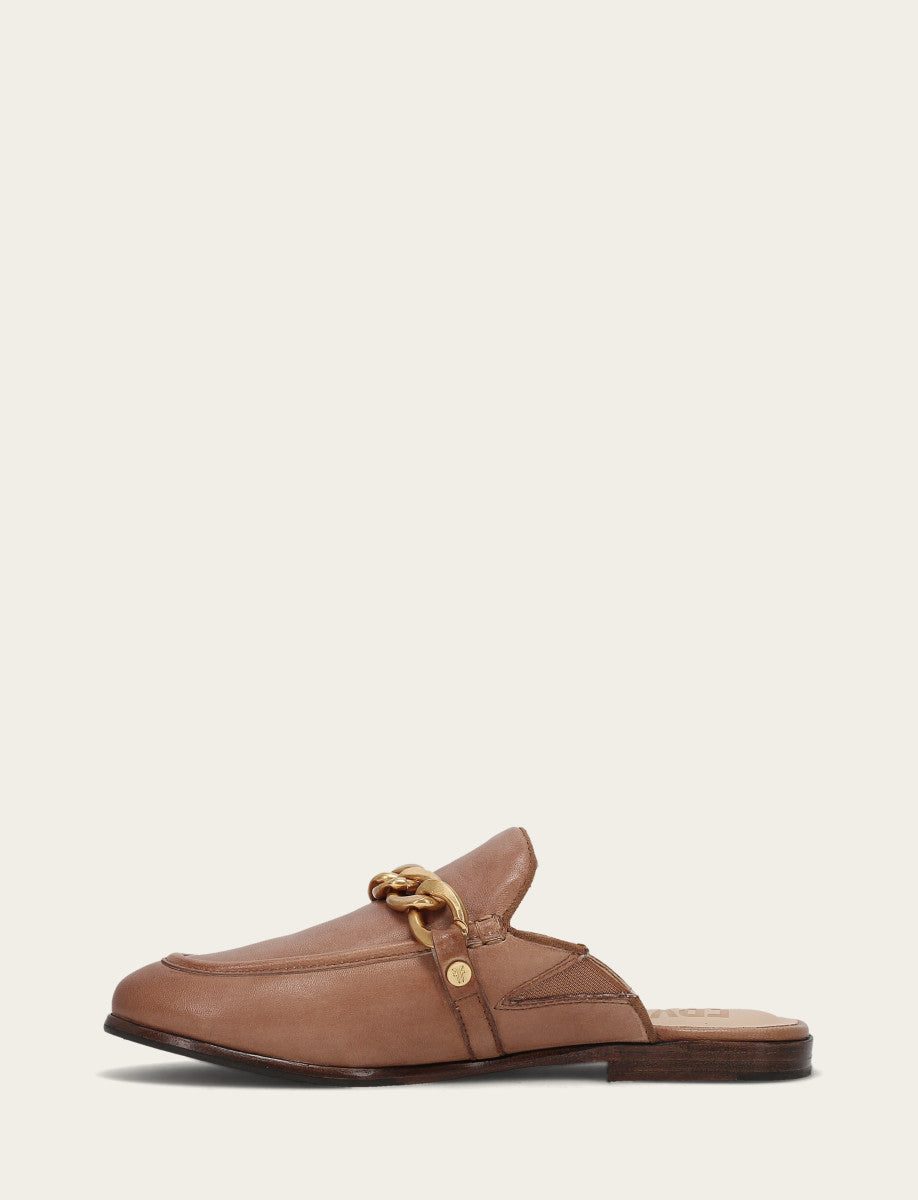 Faith Chain Mule | Frye Dune