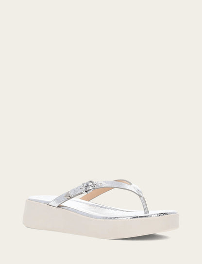 Women's Silver Maya Buckle Thong Sandals | Frye Silver