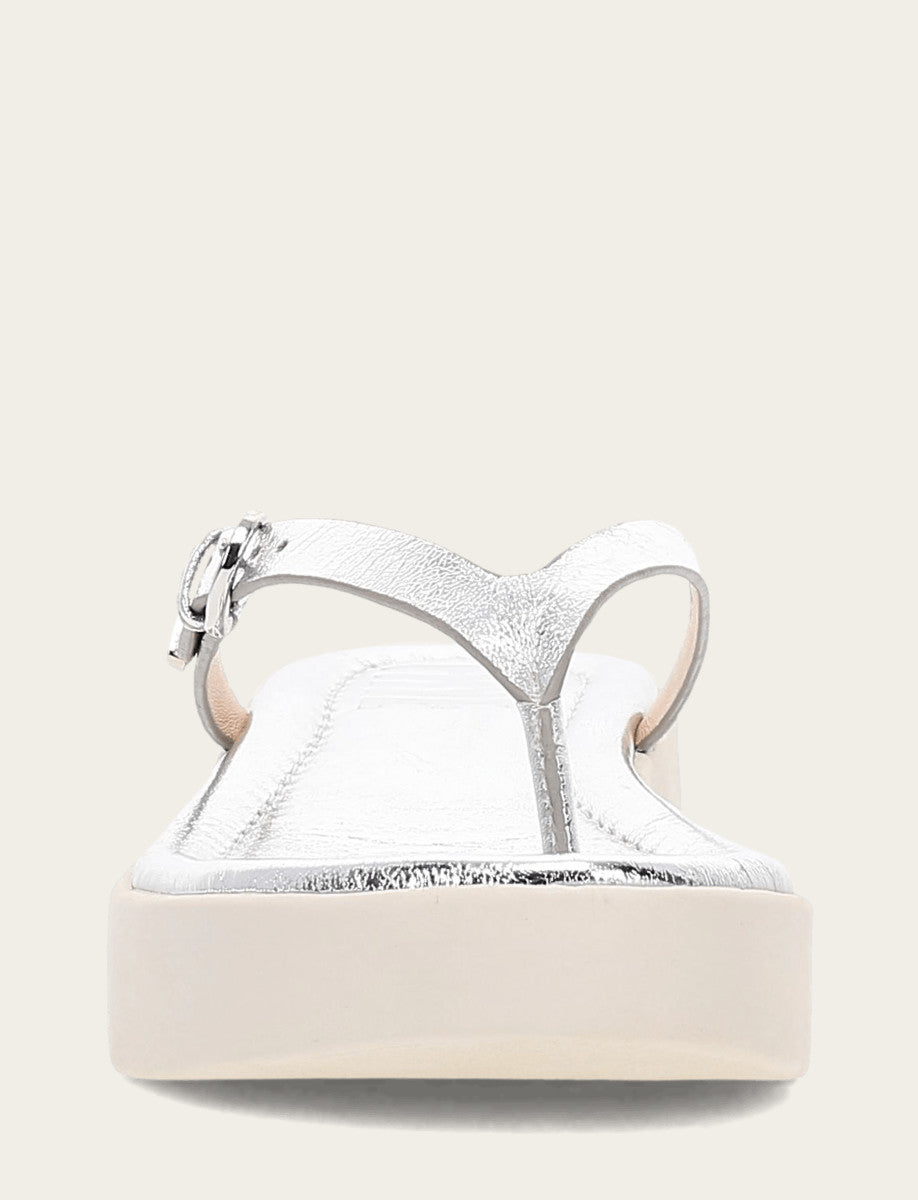 Women's Silver Maya Buckle Thong Sandals | Frye Silver