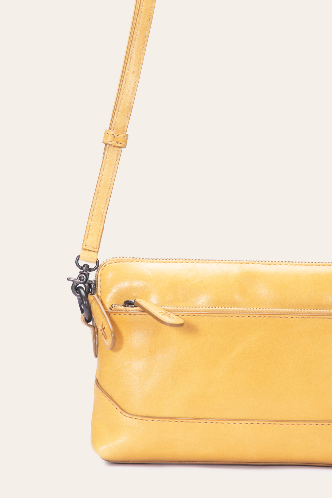 Women's Melissa Wristlet Crossbody Bag | Frye Mustard