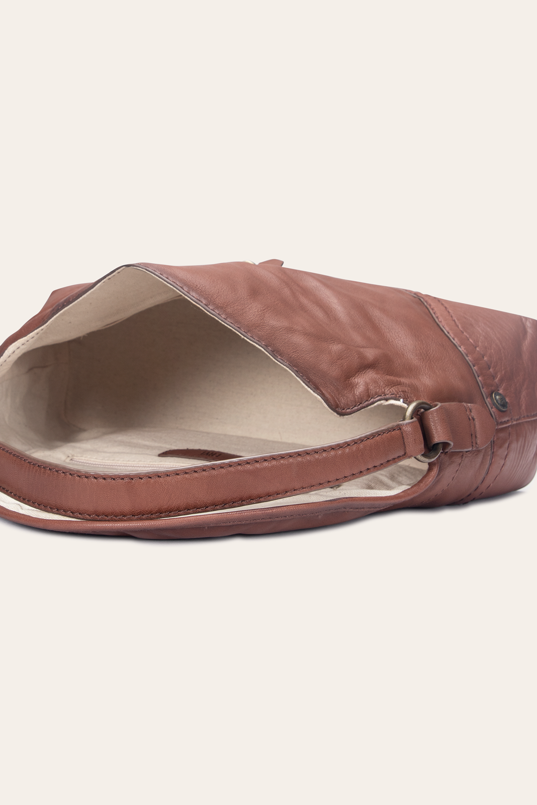 Campus Cognac Shoulder | Frye Cognac